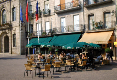 Café in the Town Hall square