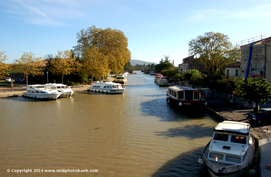 The spacious port at Homps on the Midi Canal