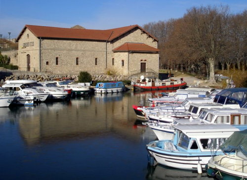 Colombiers port and Wine Co-Operative