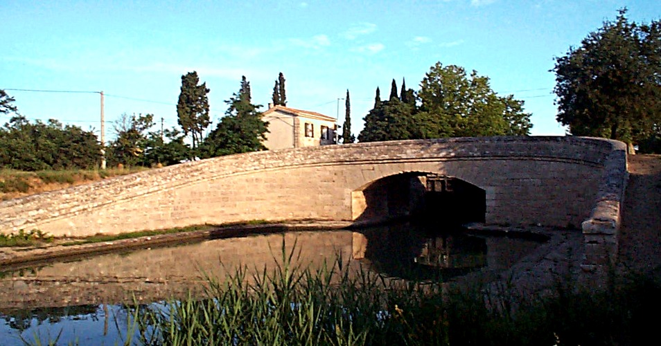 Truilhas écluse sur le Canal du Jonction