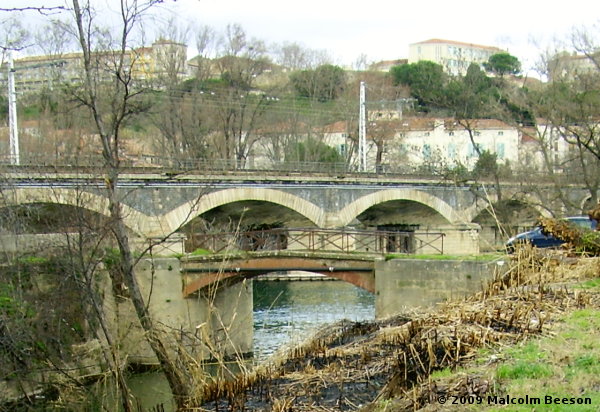 The now unused exit from the
Midi Canal into the river Orb at Beziers