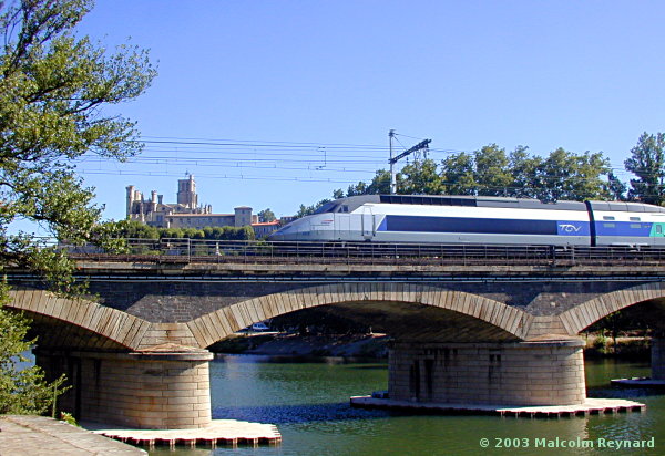 The TGV crossing the river Orb at
Beziers