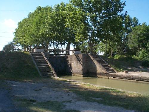 L'écluse d'Ognon ― on the Midi Canal near the village of Homps