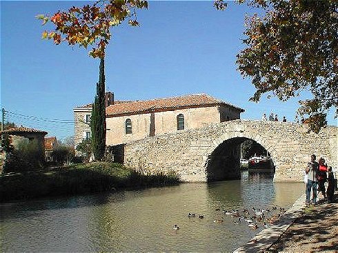 Bridge over Midi Canal near canalside rental property